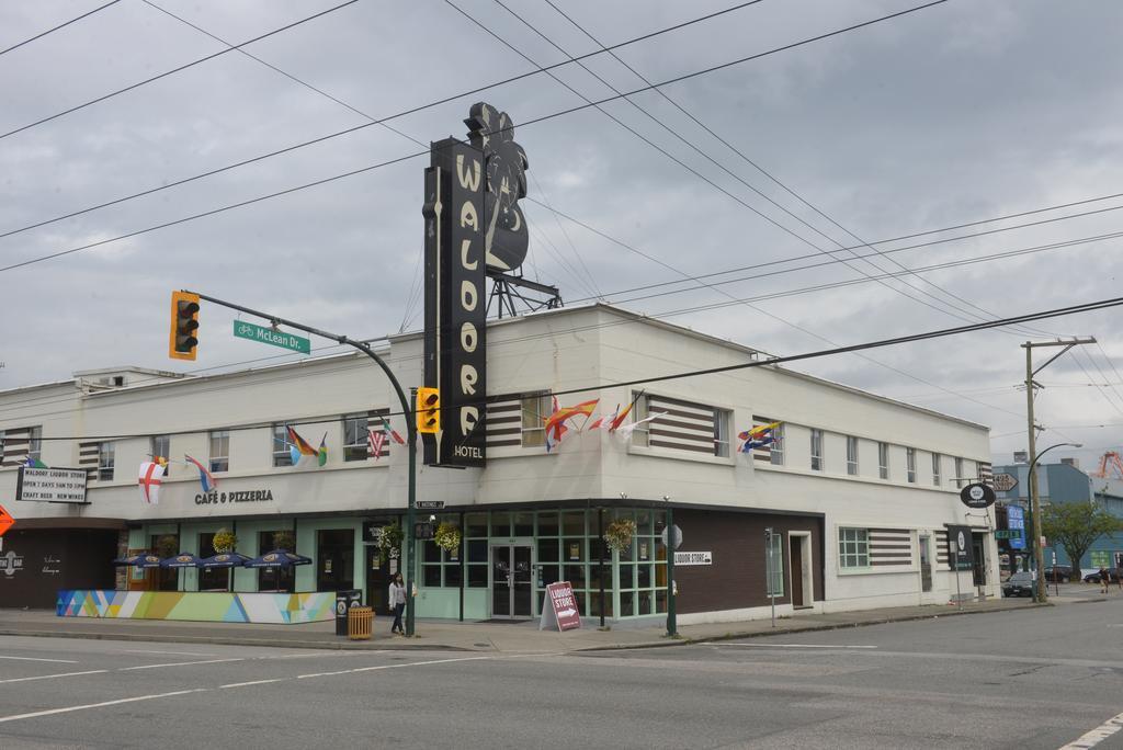 Hotel At The Waldorf Vancouver Exterior foto